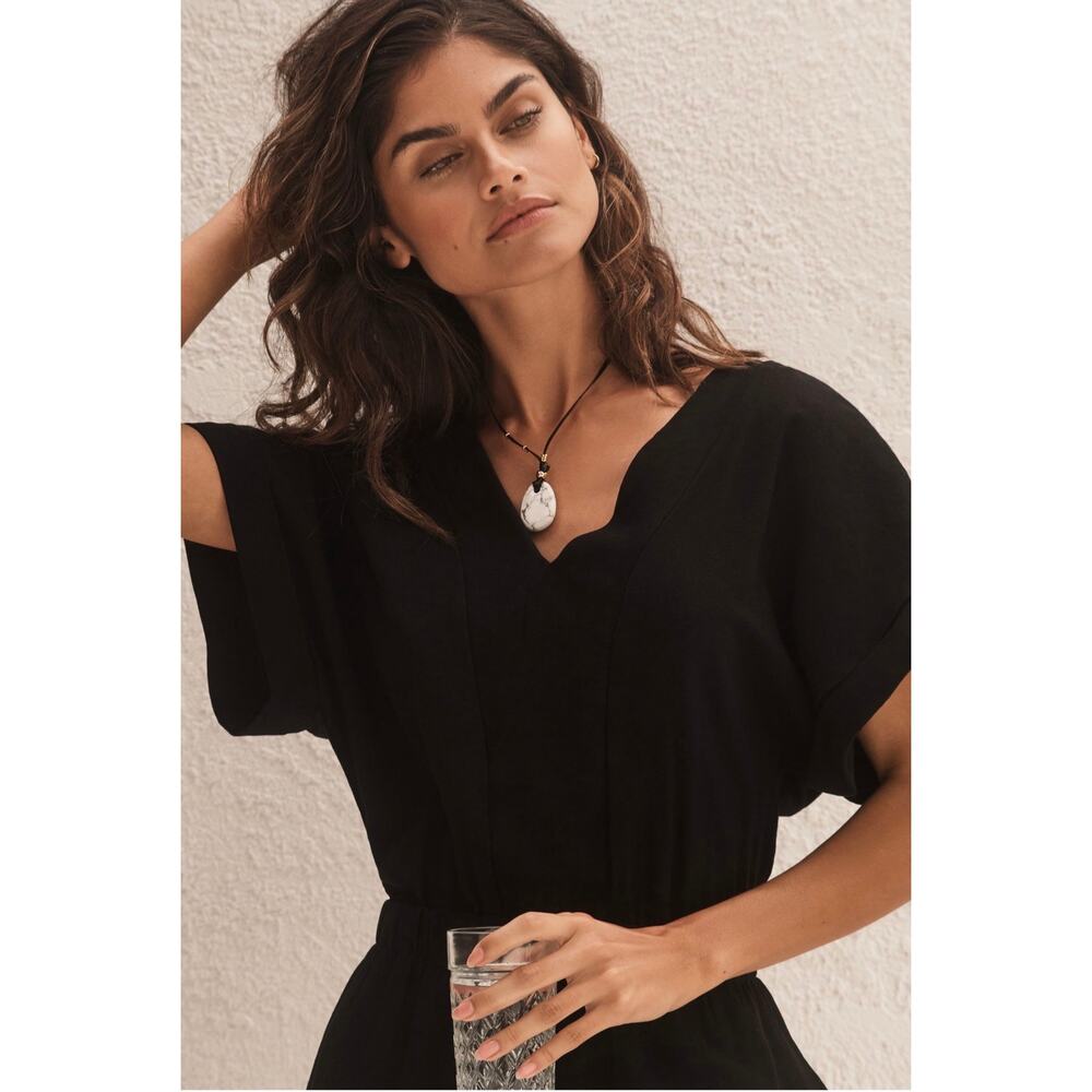 Malai Amalfi V-Neck Romper Small Black Tie Back Resort Anthropologie Party - Picture 6 of 8